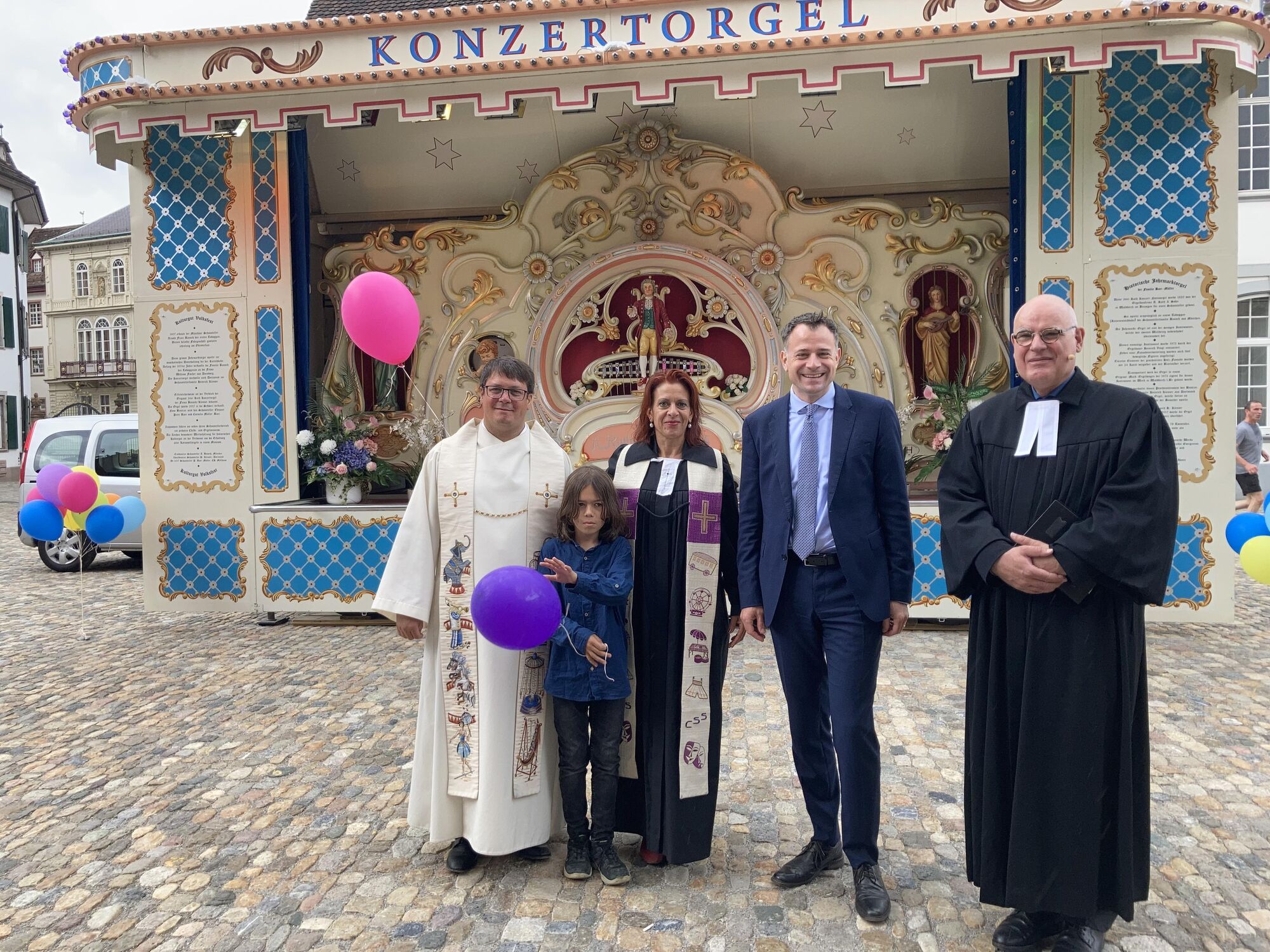 Messepfarrer Adrian Bolzern, Messepfarrerin Eveline Saoud, Regierungsrat Kaspar Sutter, M&uuml;nster-Pfarrer Lukas Kundert (v.l.n.r.)